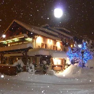  Aparthotel Chalet Les 7 Monts France